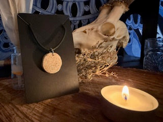 Colgante protector de CASCARILLA -Circular-